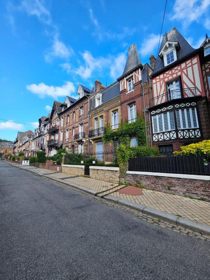 Appartement Douillet En Hyper Centre De Dieppe Esterno foto
