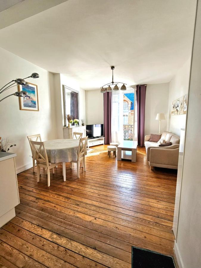 Appartement Douillet En Hyper Centre De Dieppe Esterno foto
